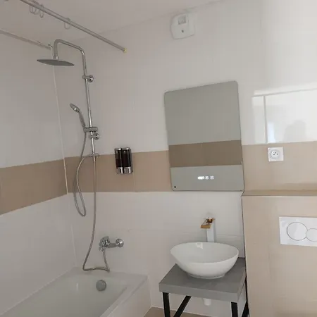 アパート Ng-global