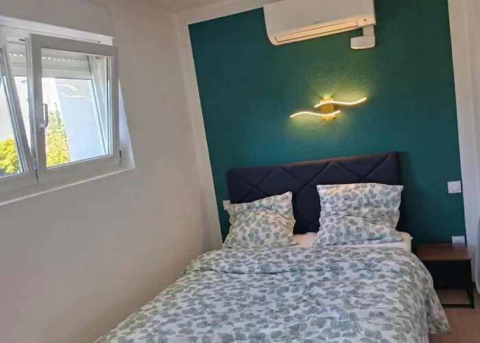 Ng-global Apartman *