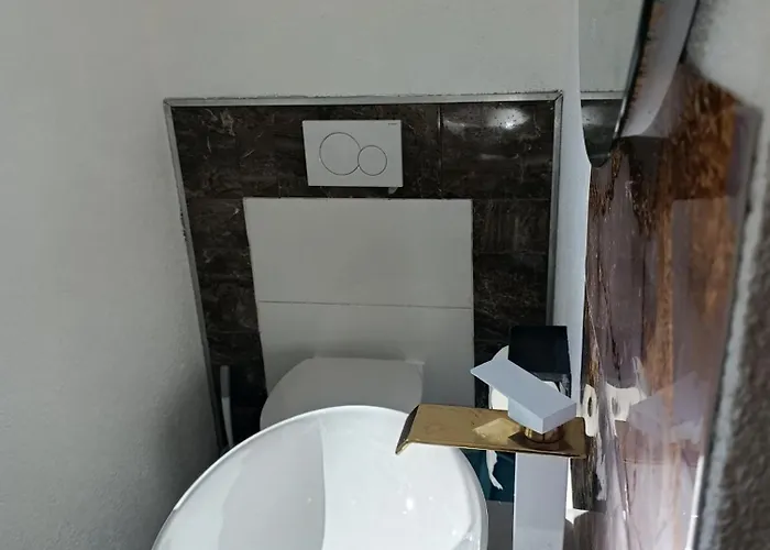 Ng-global Apartman *