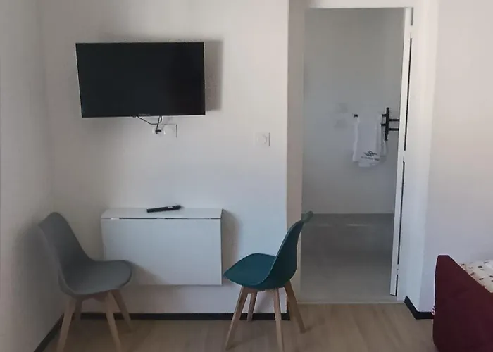 Ng-global Apartman *