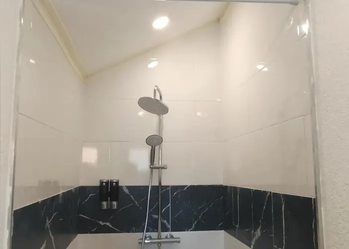 Ng-global Apartman *